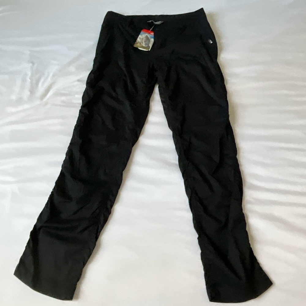The North Face Aphrodite, Size 10.  NWT.